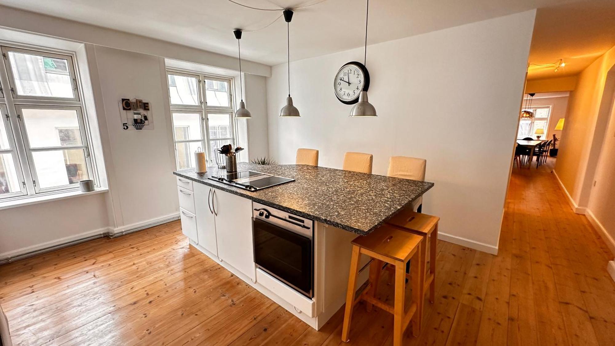 Appartement - Rap 7 *